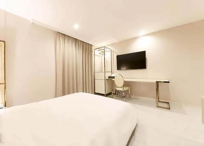 Star Premier Yeoksam Hotel