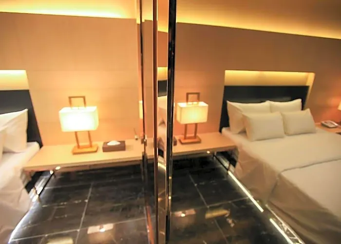 Hotel Star Premier Yeoksam 2*